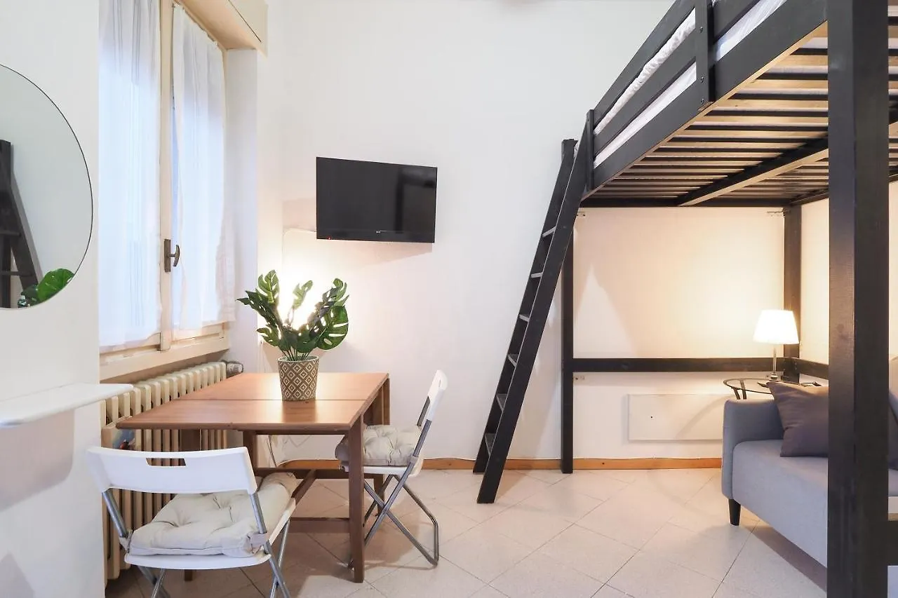 Primopiano - Calvi Apartment Milan 0*,  Italy